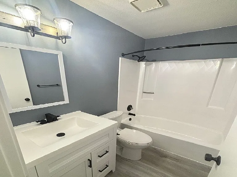 4310 Grainwood Cir NE — Photo 19