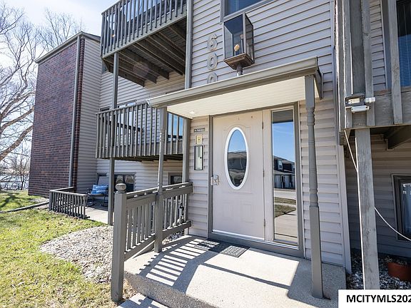 5th image of 600 Briarstone Dr #A-2