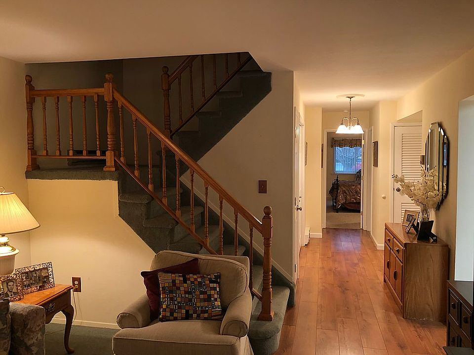 1st image of 202 Alden Ct