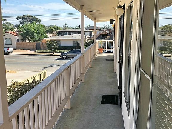 3rd image of 1278 Robinson Ave APT 10
