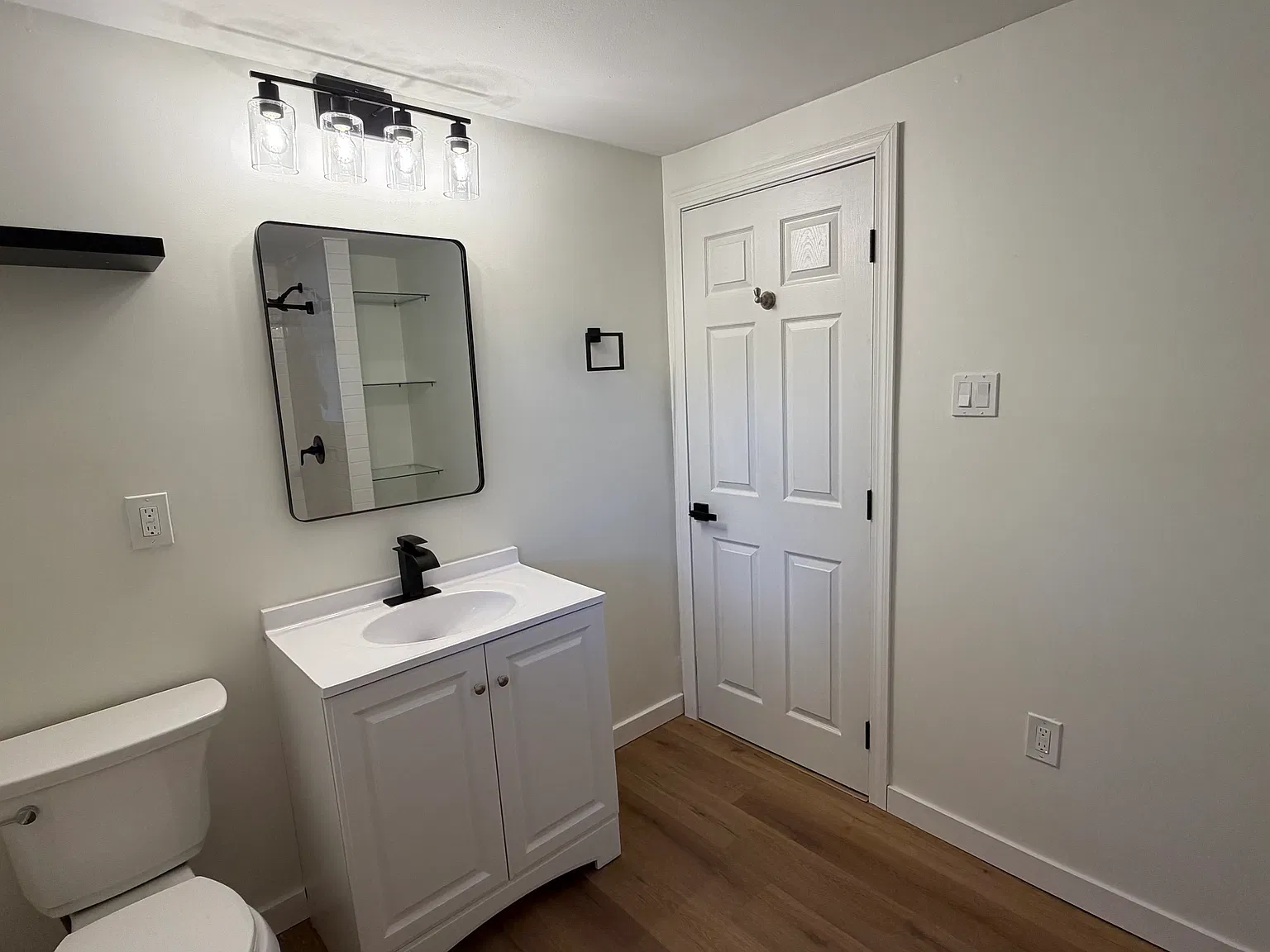 2 bed, 1000 sqft, $1,850 — Photo 3