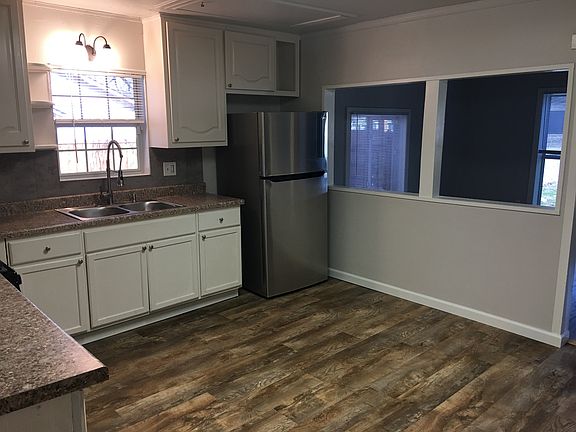 5th image of 2203 S College Blvd