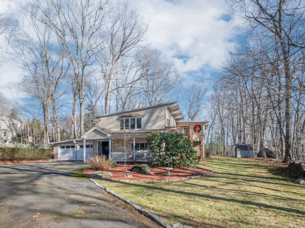 71 Linda Lane, Bethel, CT 06801