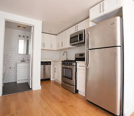 Rented by REAL New York | media 2