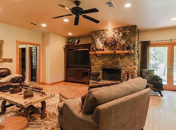 4th image of 1640 County Road 2690