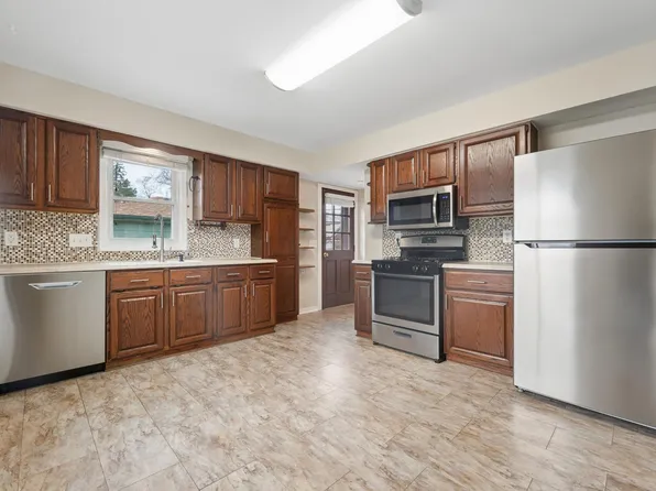 4518 Yates Ave N, Crystal, MN 55422