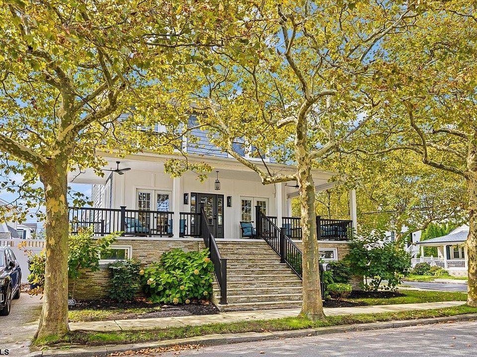 1st image of 26 N Richards Ave