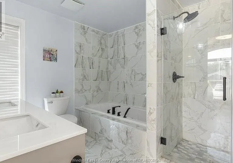 2239 Longfellow Ave — Photo 5