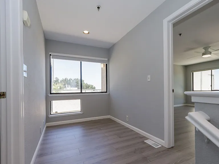 432 Portofino Dr #403 — Photo 24