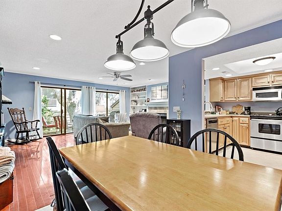 5th image of 328 Brockinton Marsh