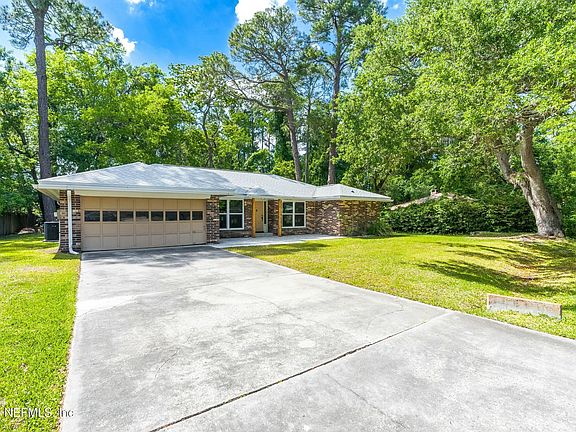 2nd image of 12902 SILVER OAK Drive