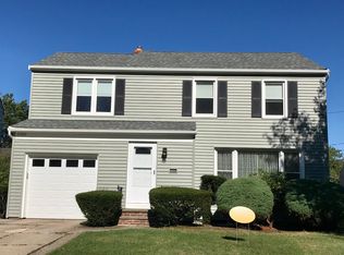 23403 E Silsby Rd, Beachwood, OH 44122