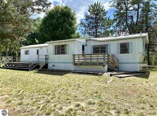 5865 W 50th Rd, Cadillac, MI 49601