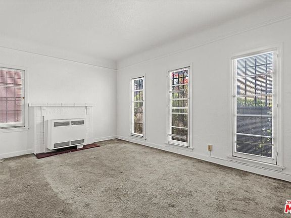 5th image of 630 S Cochran Ave