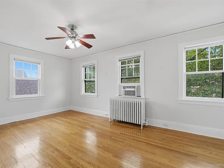 49 Sylvan Pl — Photo 15
