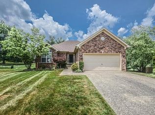 10100 John Ashley Ct, Jeffersontown, KY 40299