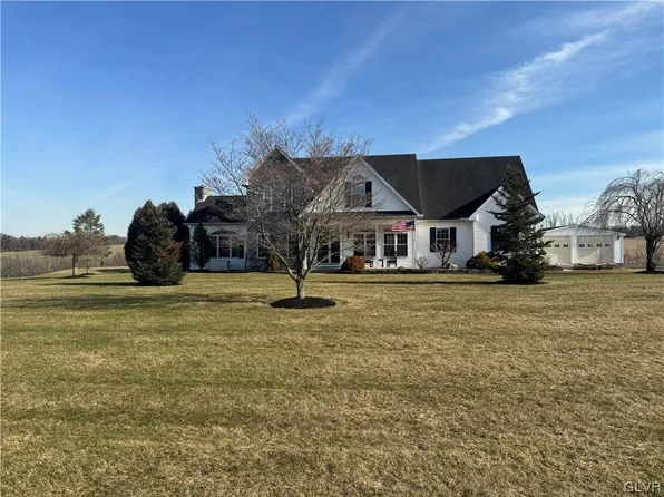 8390 Lyon Valley Rd, New Tripoli, PA 18066