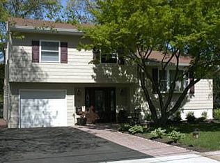 19 Rolfe Pl, Metuchen, NJ 08840