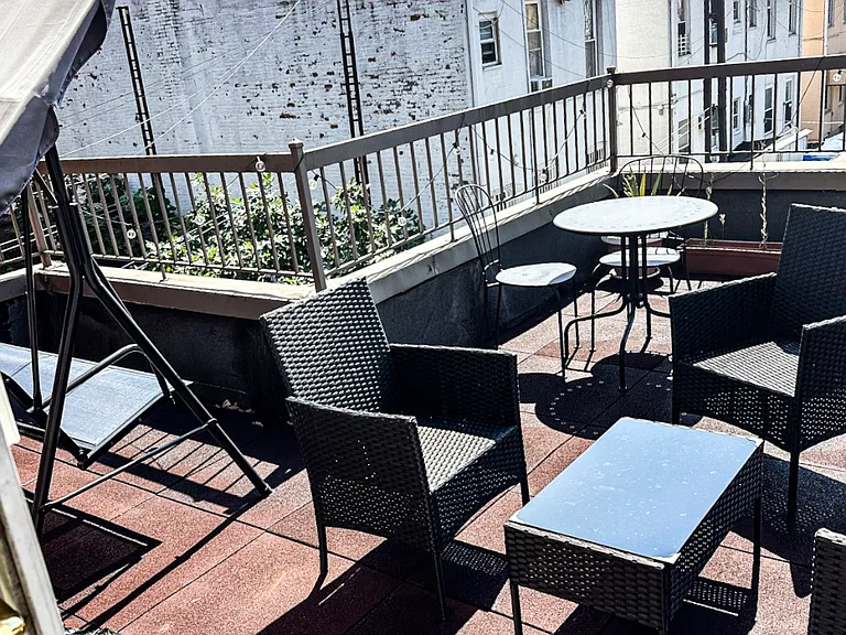 86 Avenue S #3 — Photo 8