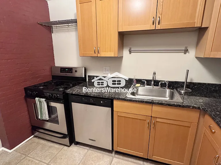 1802 Gough St — Photo 10