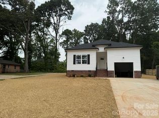208 E 15th St, Salisbury, NC 28144
