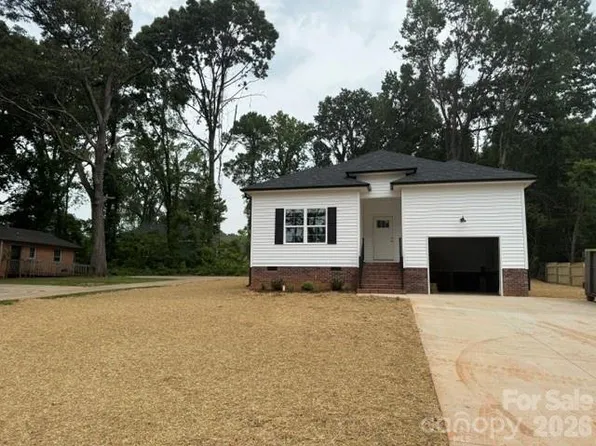 208 E 15th St, Salisbury, NC 28144