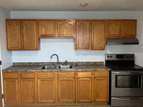 258 Columbus Ave #13, Pawtucket, RI 02861
