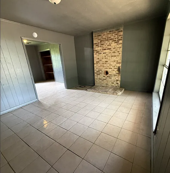 3061 Moore Ave — Photo 4