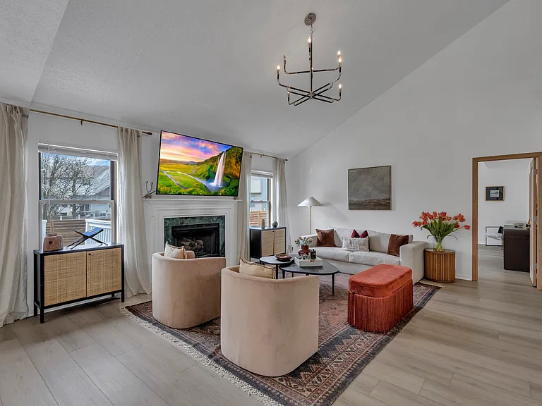Berber St — Photo 19