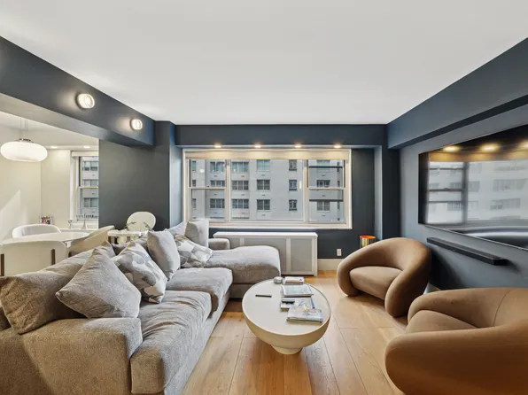 100 West 57th Street image 2 of 13