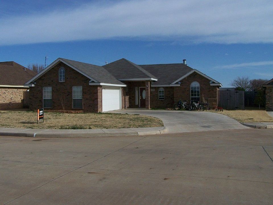 1st image of 1056 Colonnade Dr