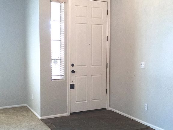 Front entry/Chandelier 