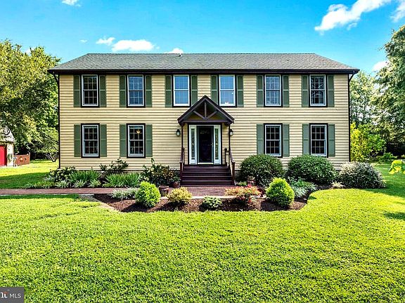 2nd image of 113 Carville Ct