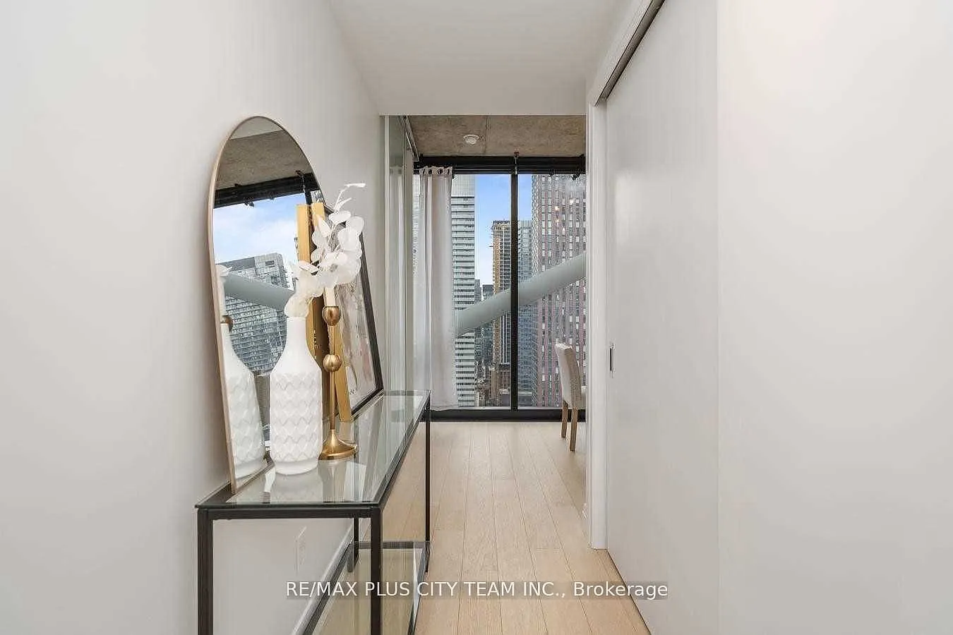 2 bed, $2,900 — Photo 3