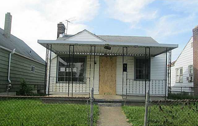 1st image of 1363 E 20th Ave
