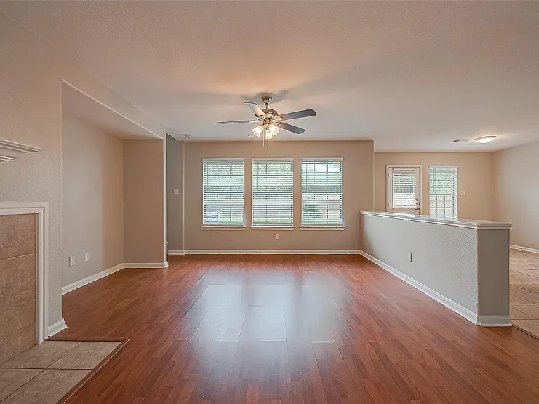 9234 Windswept Grove Dr — Photo 28