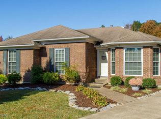 5800 Ashbrooke Gardens Ct, Louisville, KY 40229