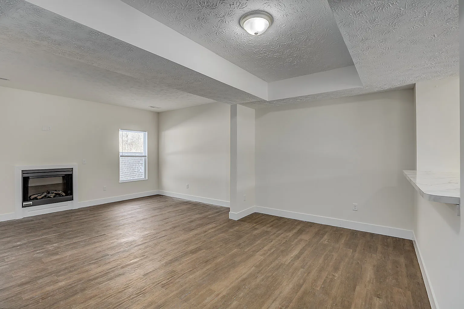 3 bed, 2.5 bath, 1700 sqft, $1,895 — Photo 1