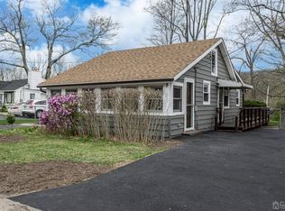 5 Lawrie Ave, Hopatcong, NJ 07843