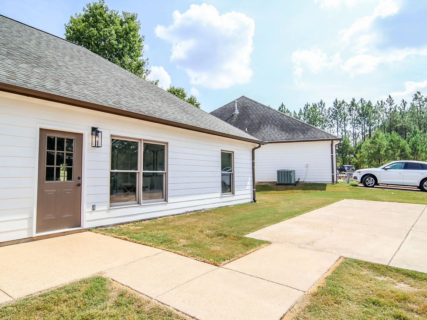 4BR/4.5BA For Rent — Photo 2