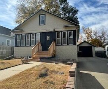 407 S Montana St, Mitchell, SD, 57301