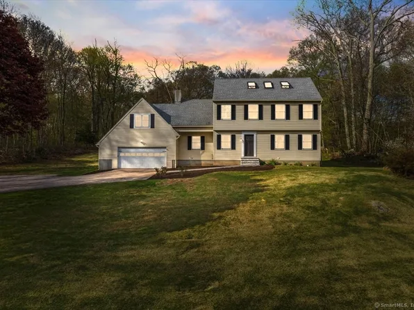 256 Bloomingdale Road, Waterford, CT 06375