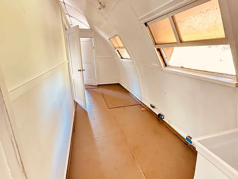 378 Mala St — Photo 10