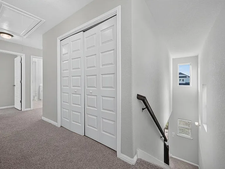320 Rend Dr — Photo 23