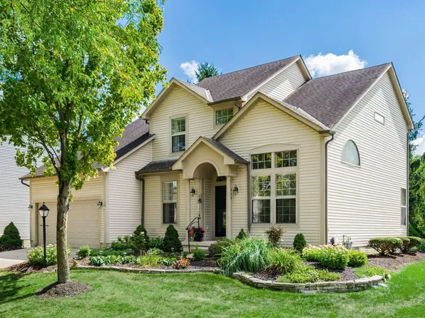 949 Karlslyle Dr, Columbus, OH 43228
