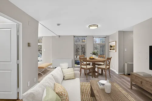 Merrill House Apartments Photo 1