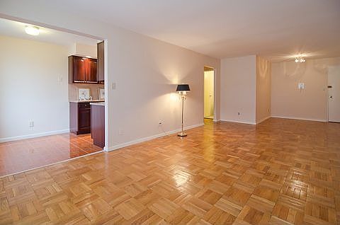 5th image of 5444 Little Neck Pkwy APT 1F