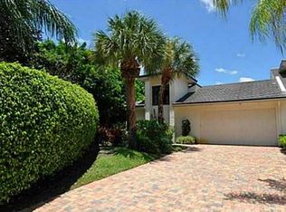 19671 Island Court Dr, Boca Raton, FL 33434