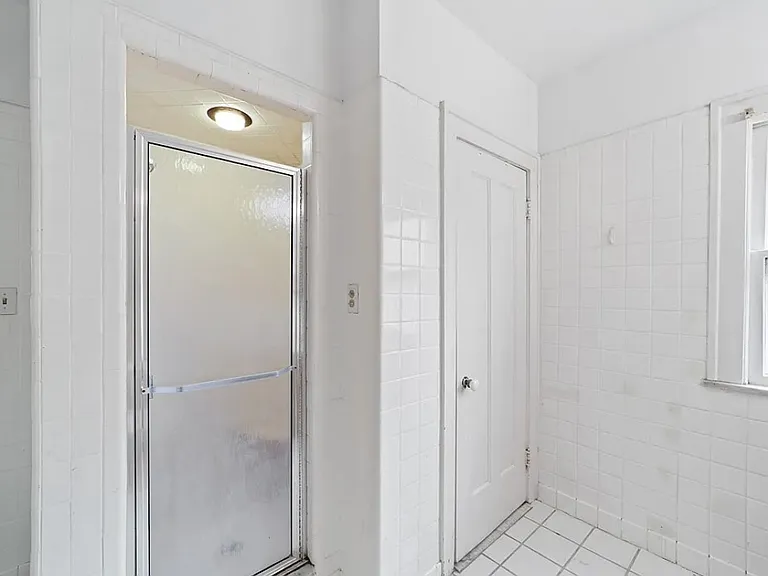 3076 Yorkshire Rd #1 — Photo 10