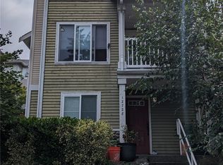 12728 35th Ave NE, Seattle, WA 98125